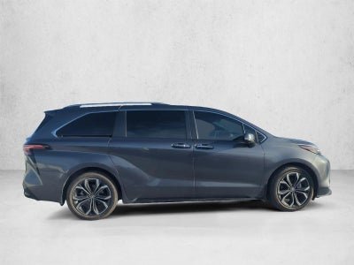 2025 Toyota Sienna Platinum FWD 7-Passenger (Natl)