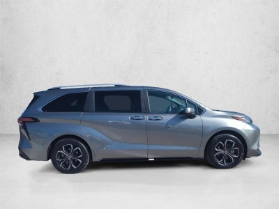 2026 Toyota Sienna Platinum AWD 7-Passenger (GS)