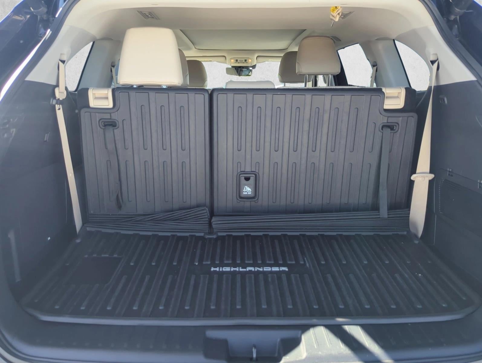 2022 Toyota Highlander Platinum AWD (Natl)