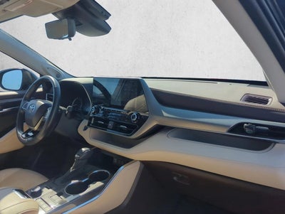 2022 Toyota Highlander Platinum AWD (Natl)