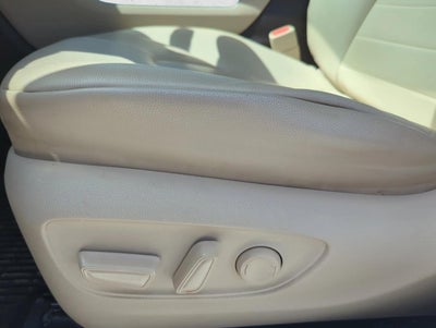 2022 Toyota Highlander XLE FWD (Natl)