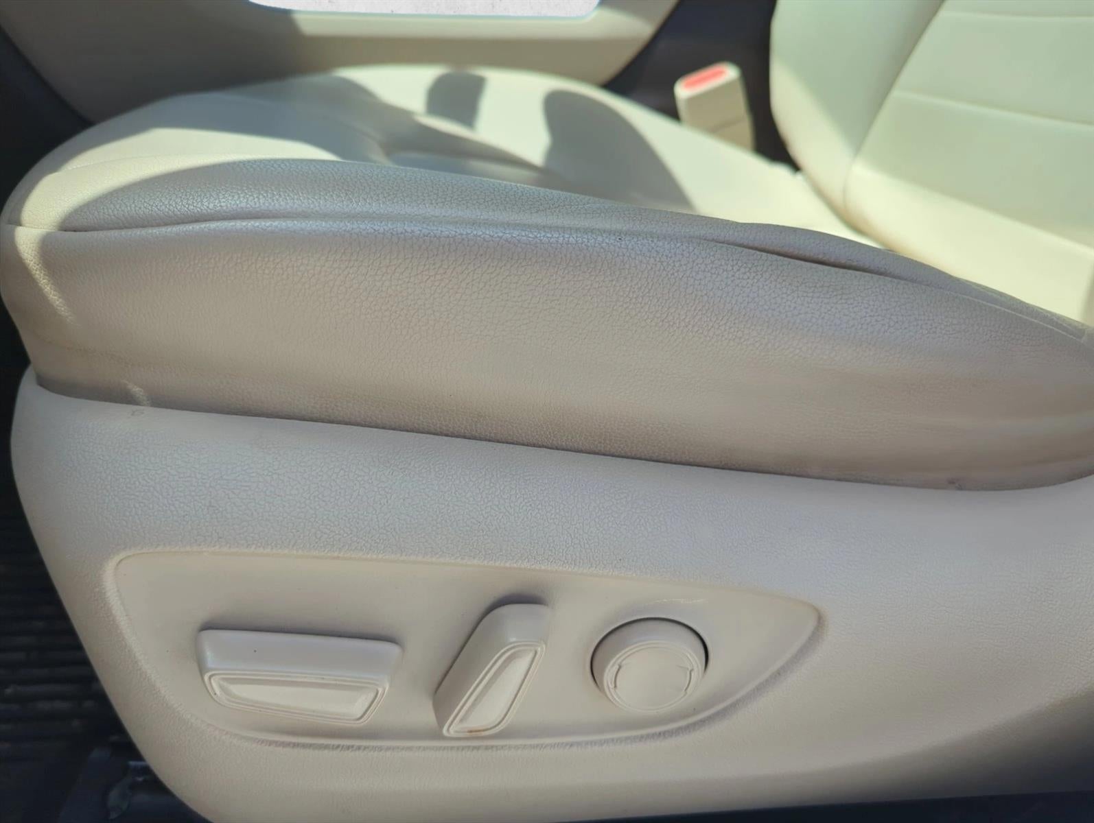 2022 Toyota Highlander XLE FWD (Natl)