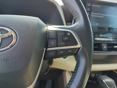 2022 Toyota Highlander XLE FWD (Natl)