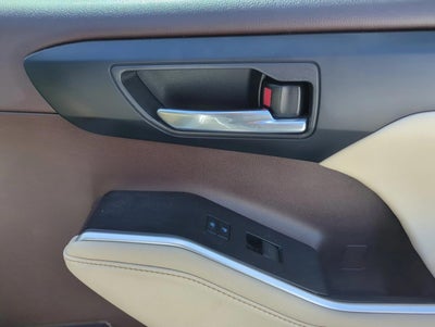2022 Toyota Highlander XLE FWD (Natl)