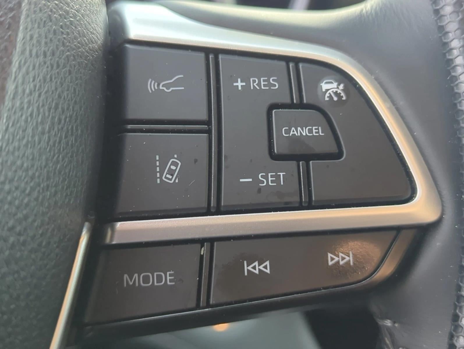 2024 Toyota Highlander XLE FWD (Natl)