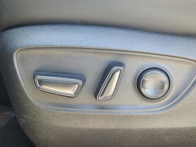 2023 Toyota Highlander XLE FWD (Natl)