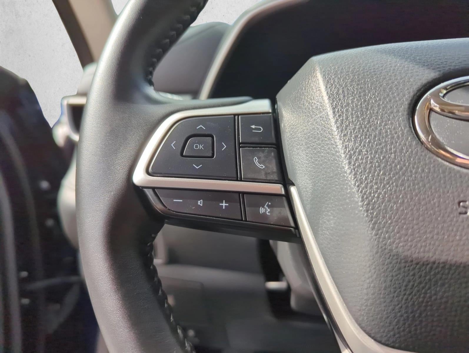 2023 Toyota Highlander XLE FWD (Natl)