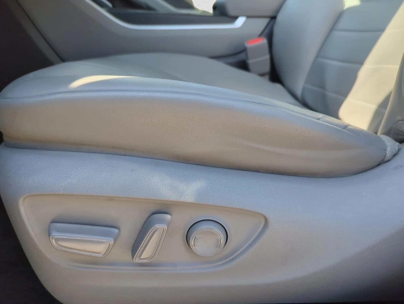 2023 Toyota Highlander XLE FWD (Natl)