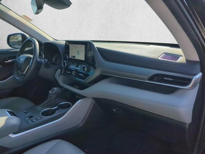 2023 Toyota Highlander XLE FWD (Natl)