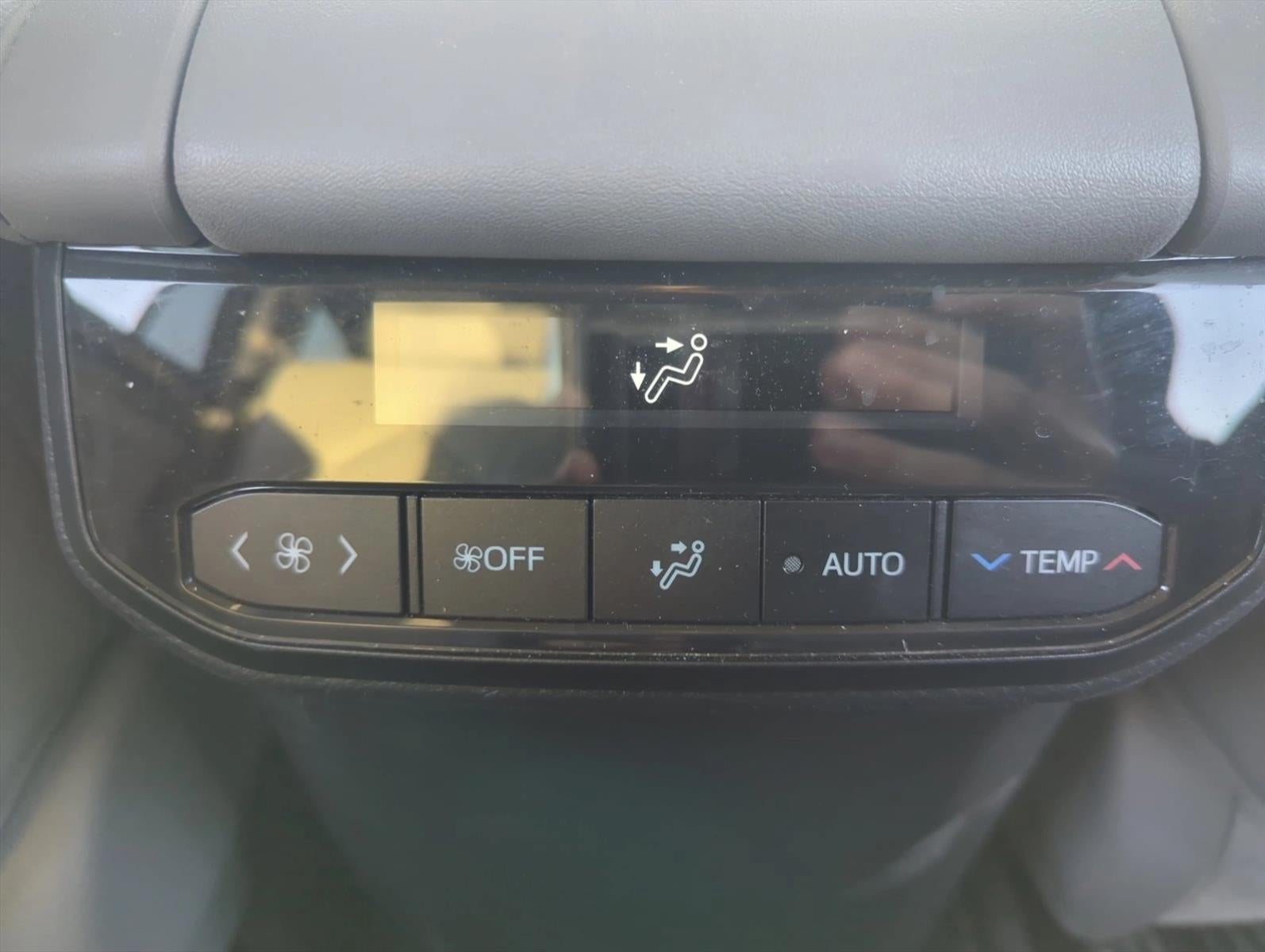 2023 Toyota Highlander XLE AWD (Natl)