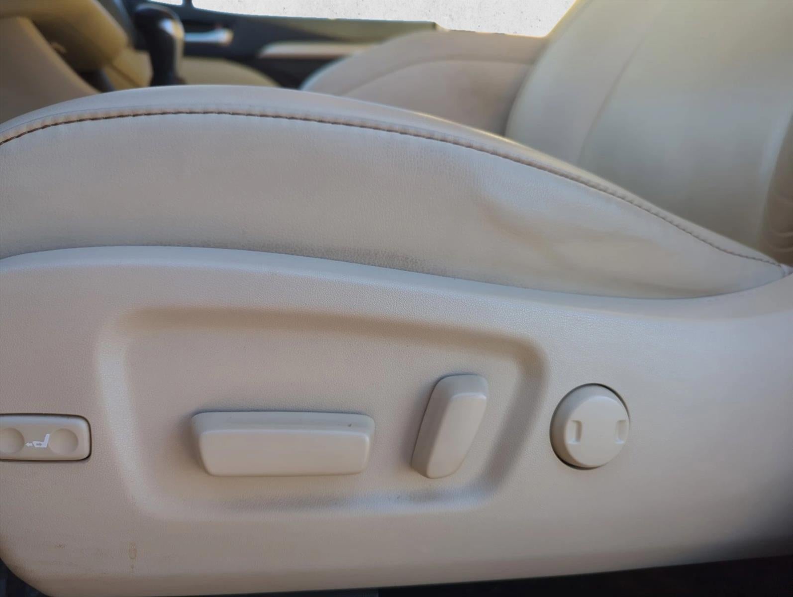 2019 Toyota Highlander XLE V6 FWD (Natl)