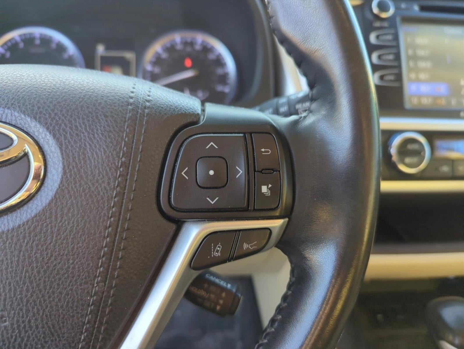 2019 Toyota Highlander XLE V6 FWD (Natl)