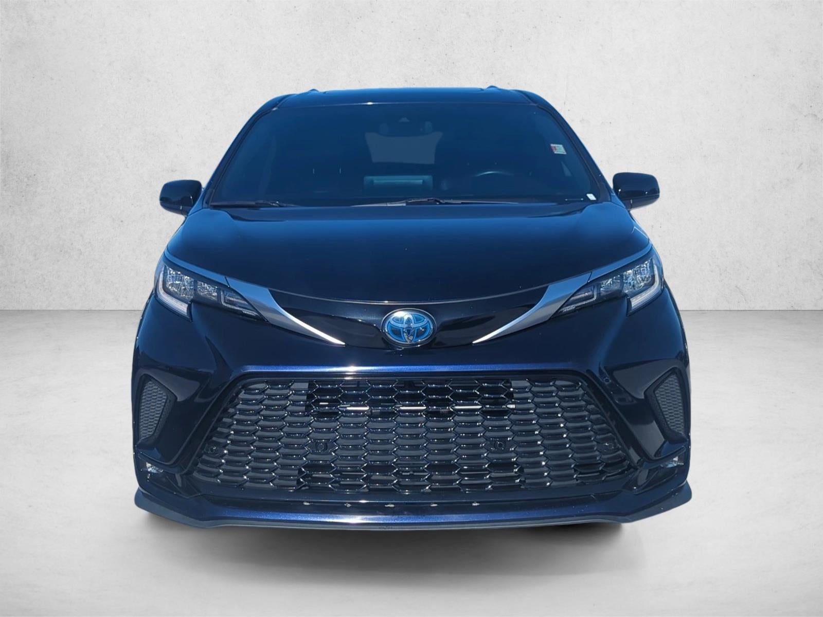 2022 Toyota Sienna XSE FWD 7-Passenger (Natl)