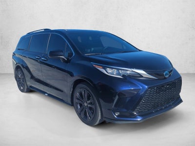 2022 Toyota Sienna XSE FWD 7-Passenger (Natl)