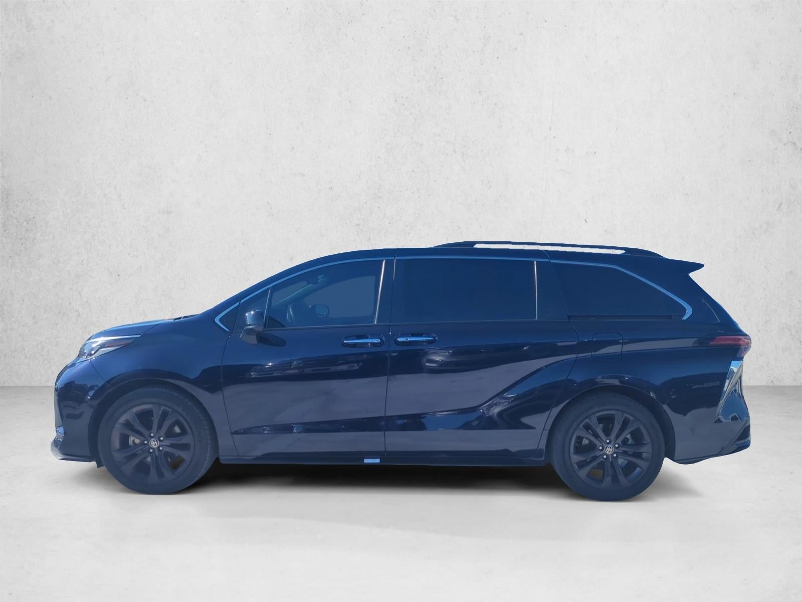 2022 Toyota Sienna XSE FWD 7-Passenger (Natl)