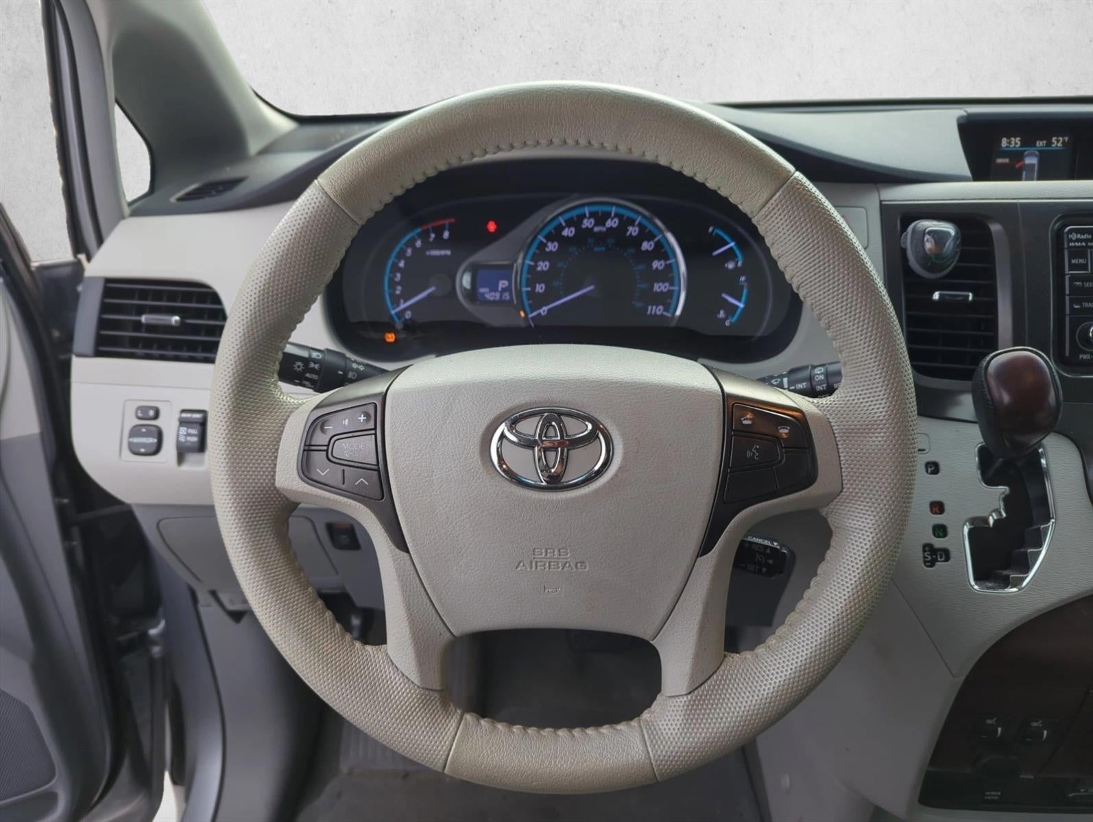 2013 Toyota Sienna 5dr 8-Pass Van V6 XLE FWD (Natl)