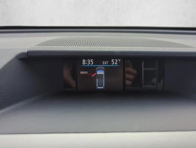 2013 Toyota Sienna 5dr 8-Pass Van V6 XLE FWD (Natl)