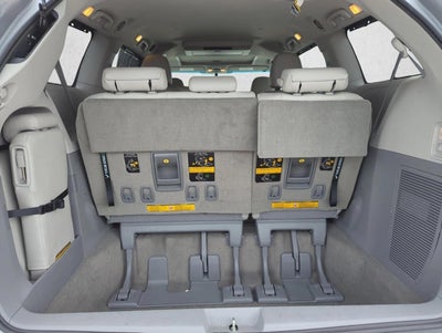 2013 Toyota Sienna 5dr 8-Pass Van V6 XLE FWD (Natl)