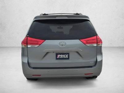 2013 Toyota Sienna 5dr 8-Pass Van V6 XLE FWD (Natl)