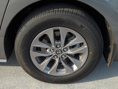 2026 Toyota Sienna XLE FWD 8-Passenger (Natl)