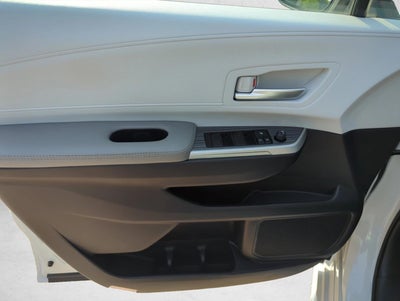 2025 Toyota Sienna XLE FWD 8-Passenger (Natl)