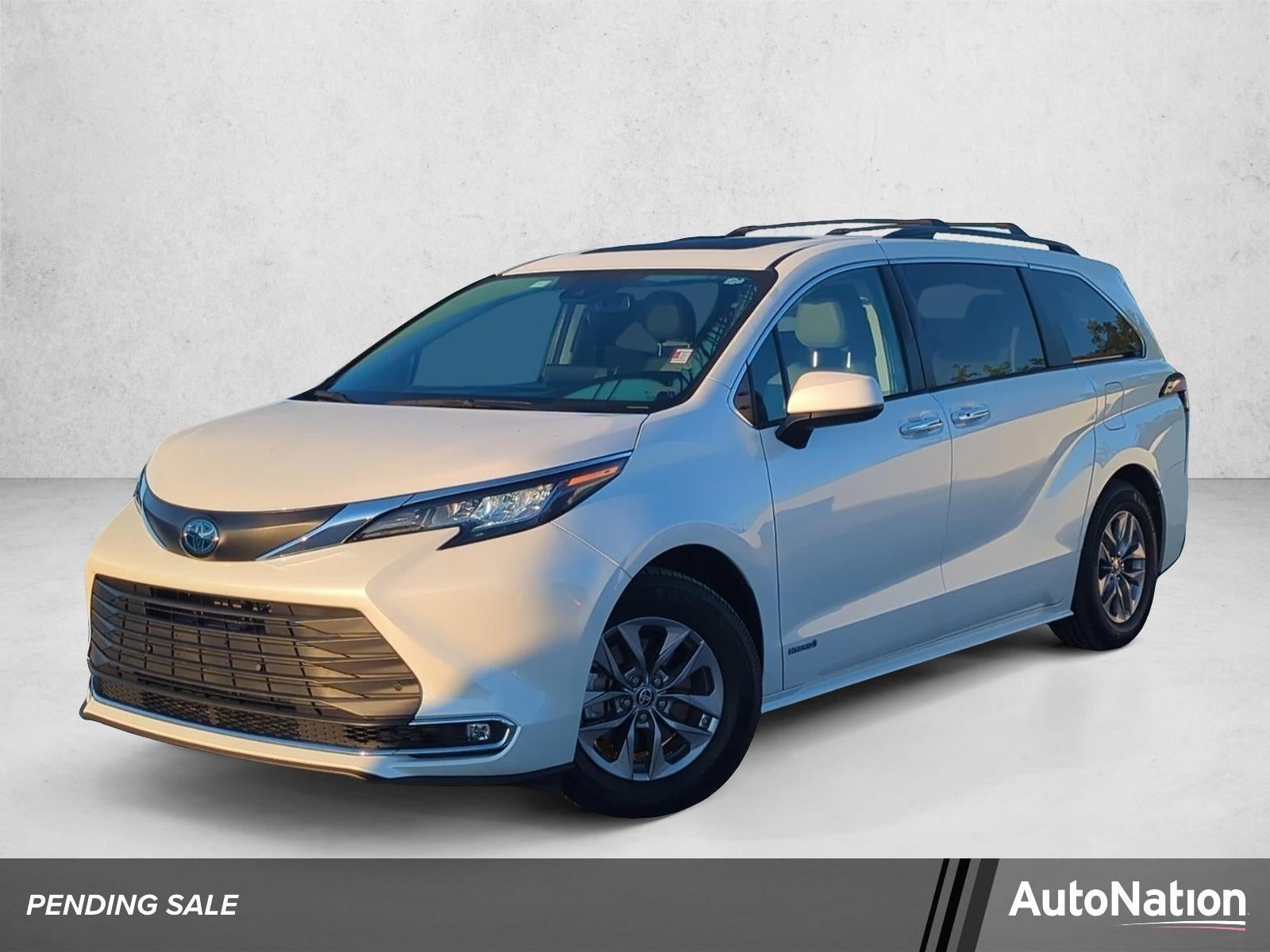 2021 Toyota Sienna XLE AWD 7-Passenger (Natl)