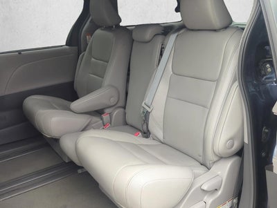 2019 Toyota Sienna XLE FWD 8-Passenger (Natl)