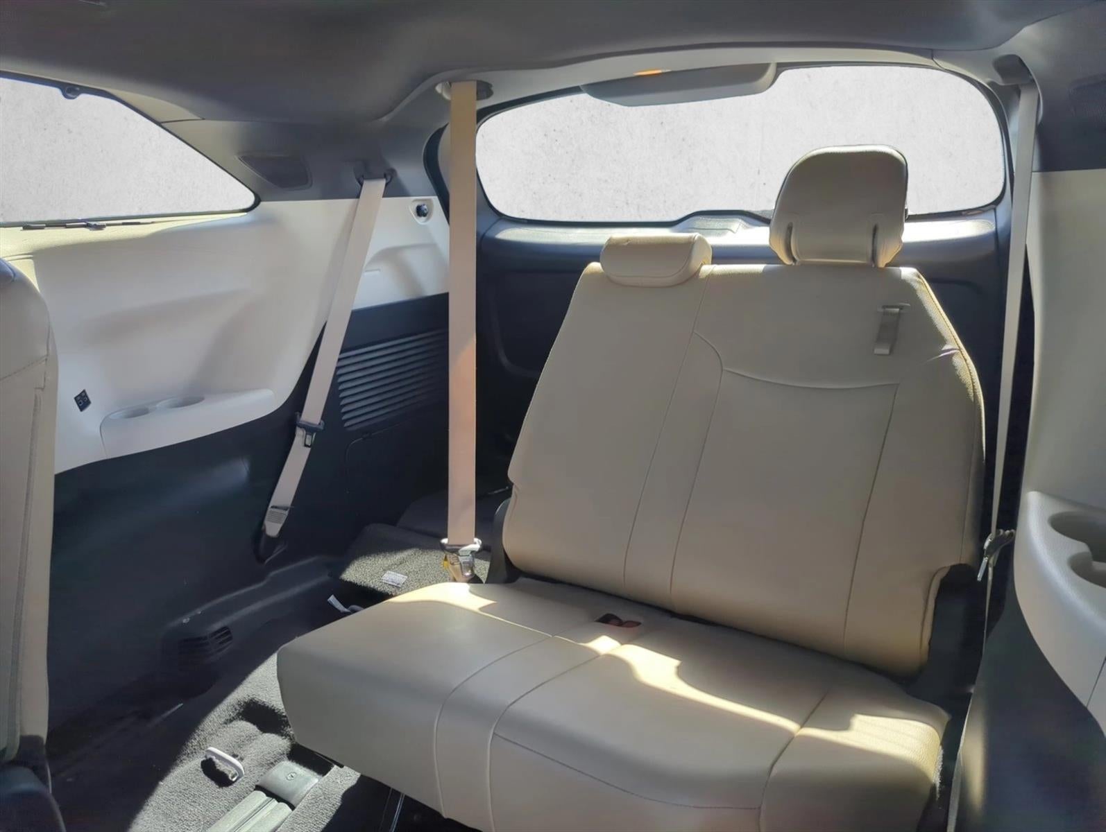 2024 Toyota Sienna Limited FWD 7-Passenger (Natl)