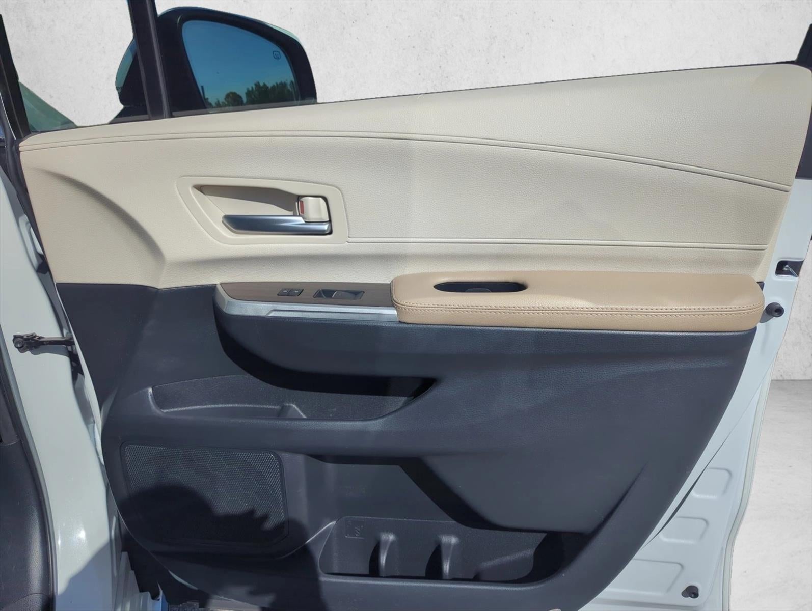 2024 Toyota Sienna Limited FWD 7-Passenger (Natl)