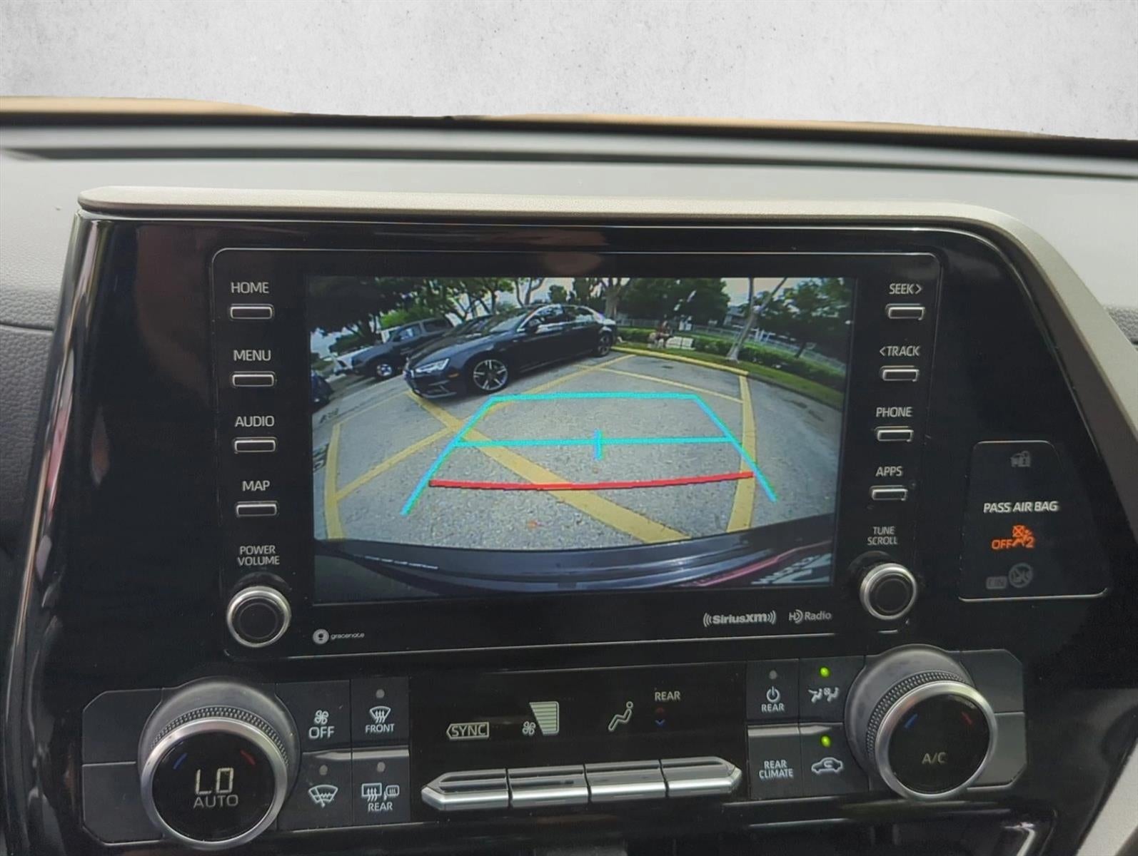 2021 Toyota Highlander LE FWD (GS)