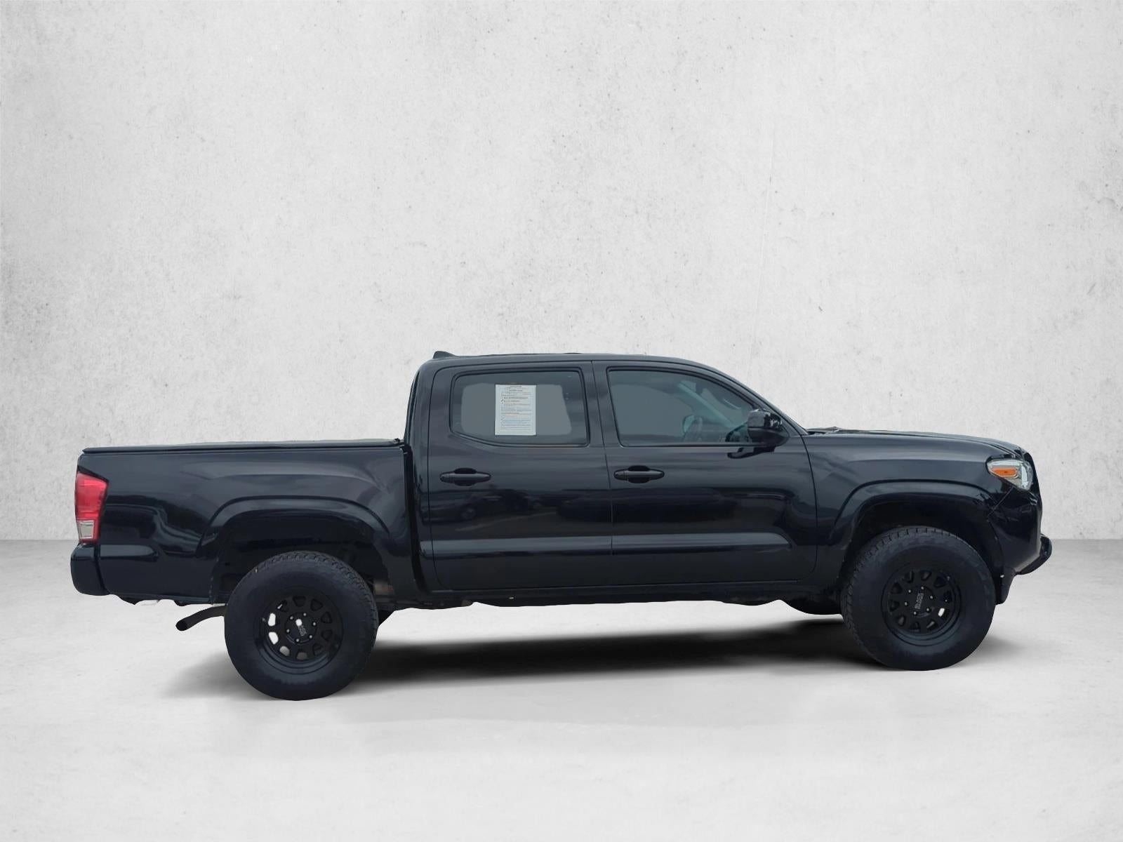 2017 Toyota Tacoma SR Double Cab 5' Bed I4 4x2 AT (GS)