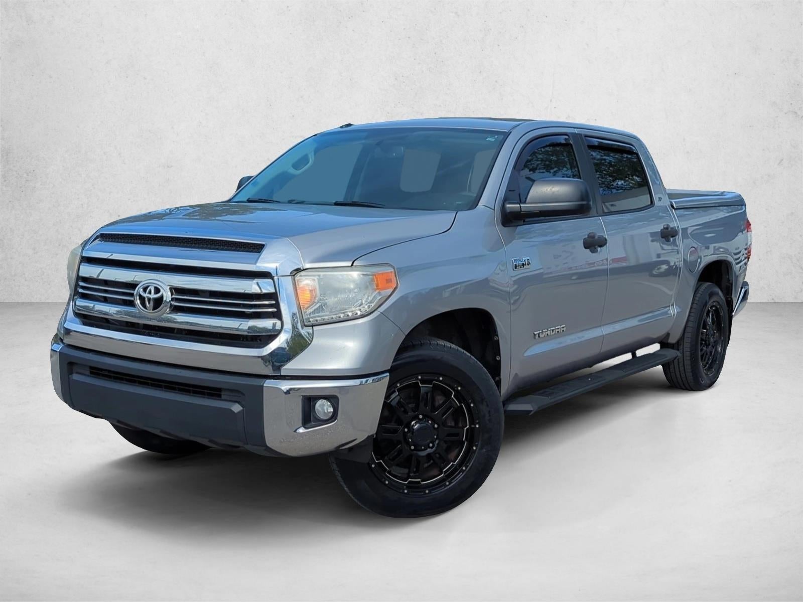 2017 Toyota Tundra 2WD 2WD SR5 CrewMax 5.5' Bed 5.7L FFV (SE)