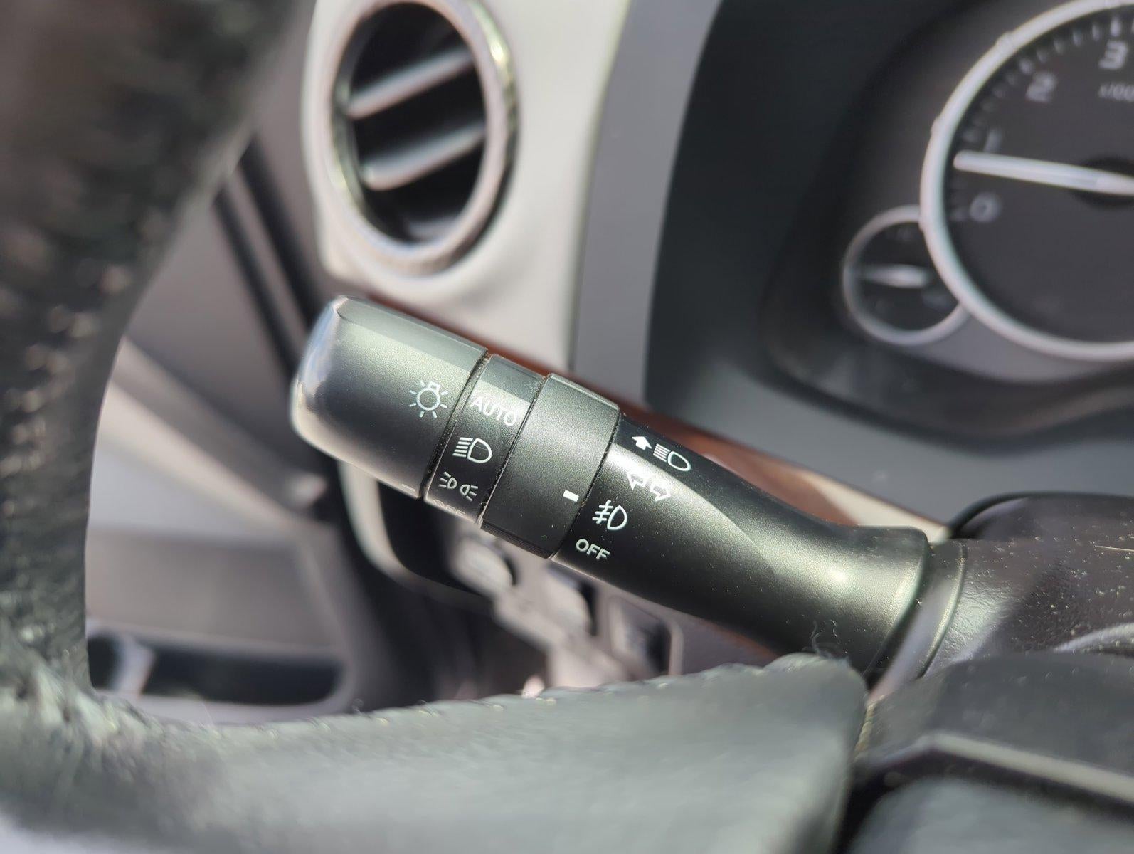 2017 Toyota Tundra 4WD 4WD Limited CrewMax 5.5' Bed 5.7L FFV (Natl)