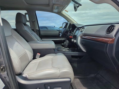 2017 Toyota Tundra 4WD 4WD Limited CrewMax 5.5' Bed 5.7L FFV (Natl)