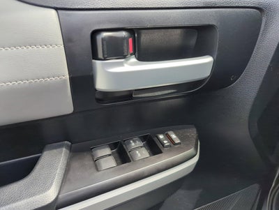 2017 Toyota Tundra 4WD 4WD Limited CrewMax 5.5' Bed 5.7L FFV (Natl)