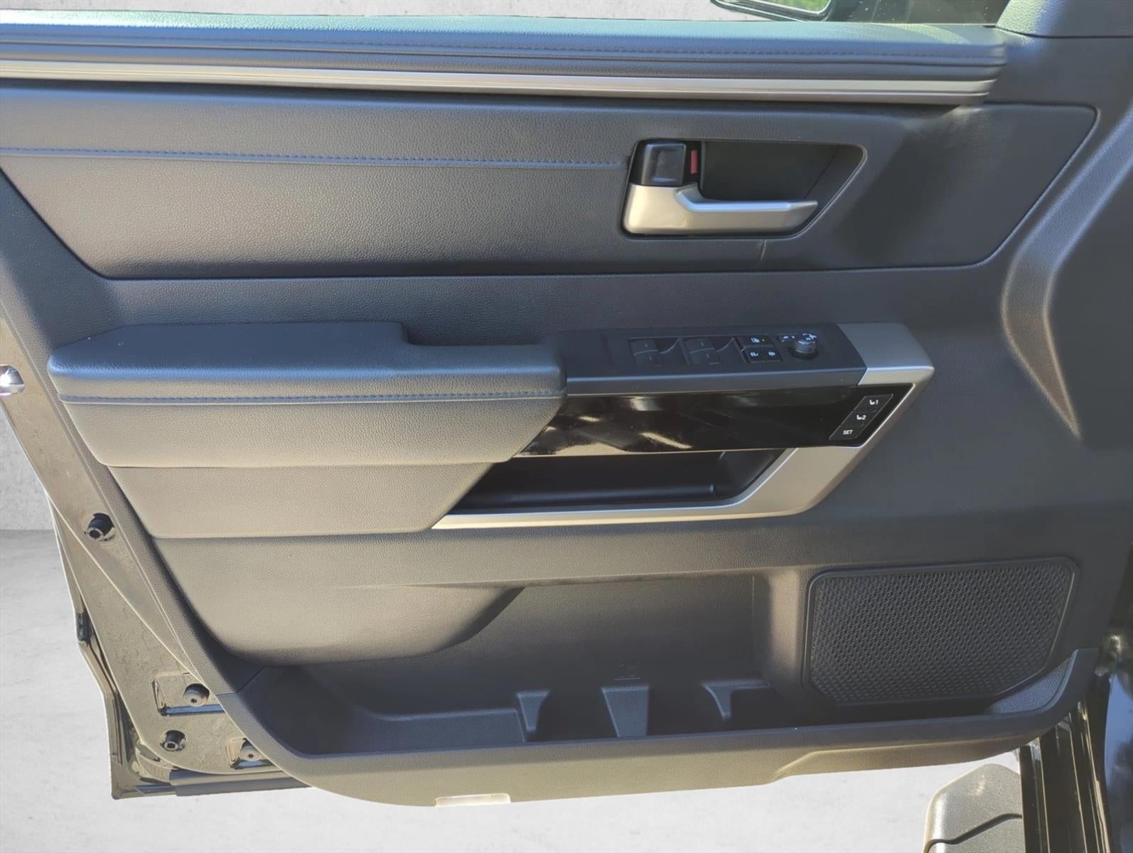 2024 Toyota Tundra 2WD 2WD Limited CrewMax 5.5' Bed (Natl)