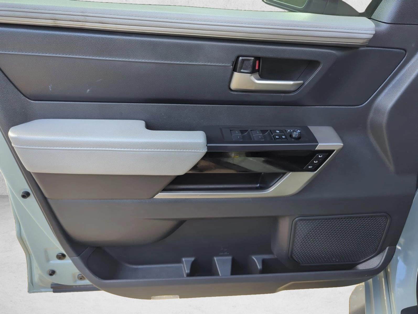 2025 Toyota Tundra 4WD 4WD Limited CrewMax 5.5' Bed (Natl)