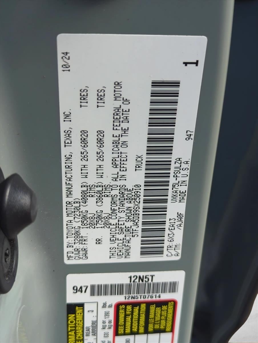 2025 Toyota Tundra 4WD 4WD Limited CrewMax 5.5' Bed (Natl)