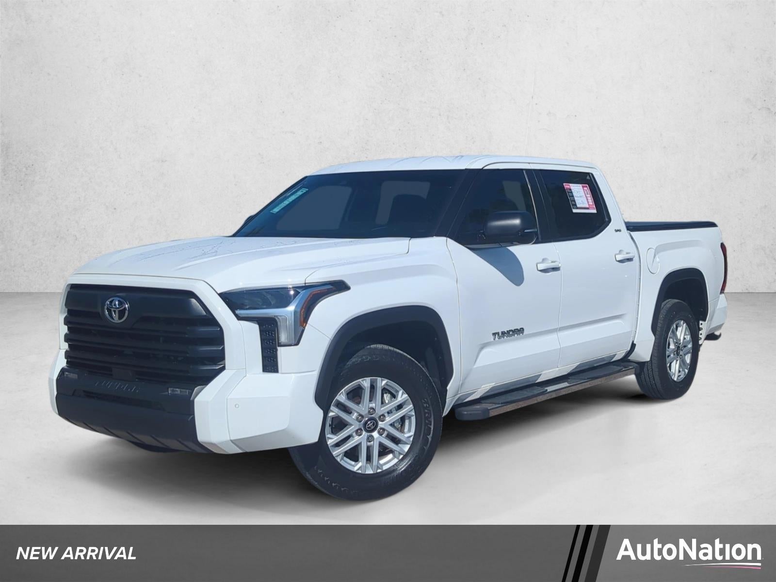 2025 Toyota Tundra 2WD 2WD SR5 CrewMax 5.5' Bed (SE)
