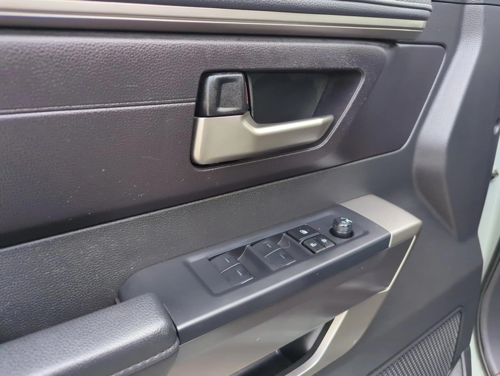 2024 Toyota Tundra 2WD 2WD SR5 CrewMax 5.5' Bed (SE)