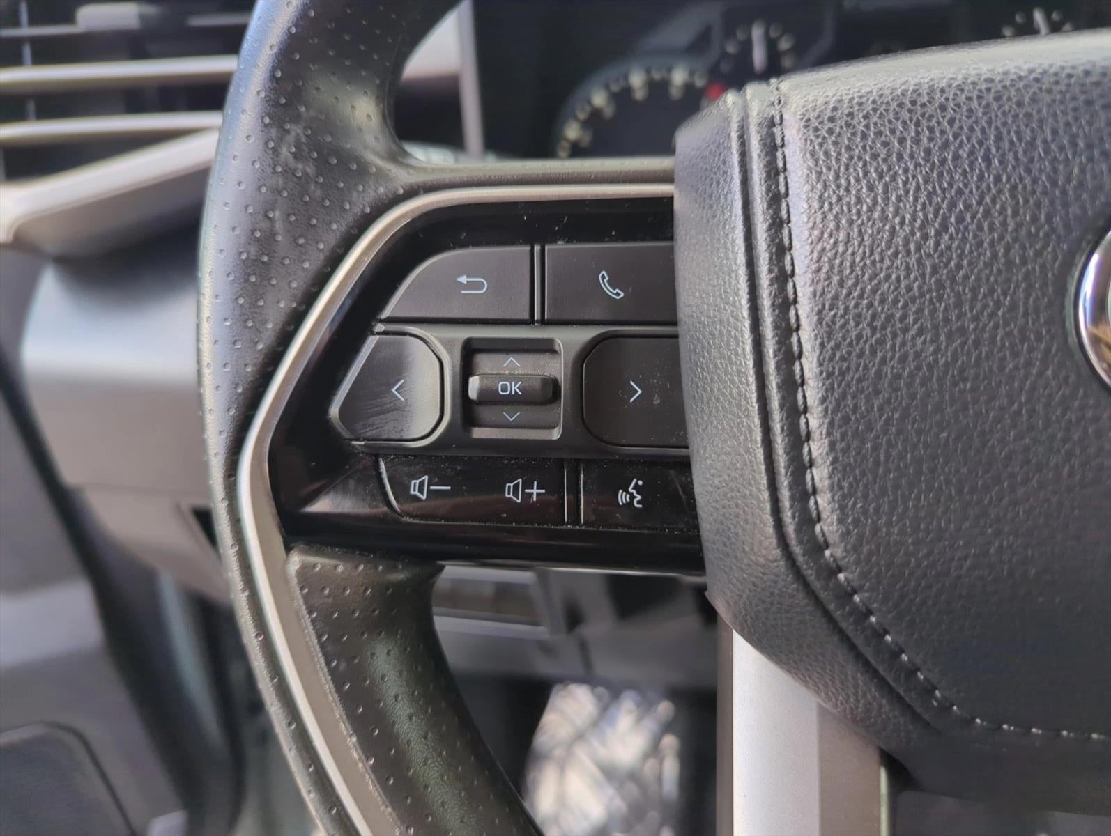 2024 Toyota Tundra 2WD 2WD SR5 CrewMax 5.5' Bed (SE)