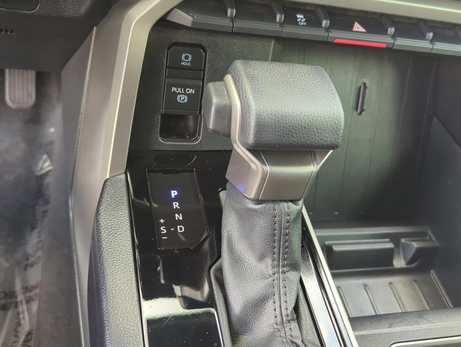 2024 Toyota Tundra 2WD 2WD SR5 CrewMax 5.5' Bed (SE)