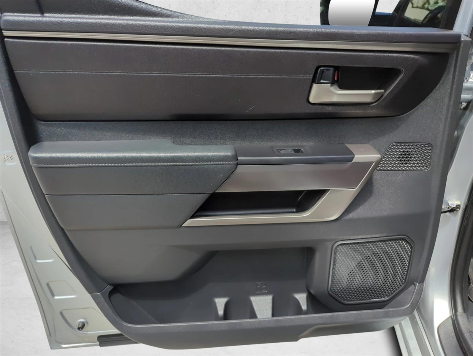 2024 Toyota Tundra 2WD 2WD SR5 CrewMax 5.5' Bed (SE)