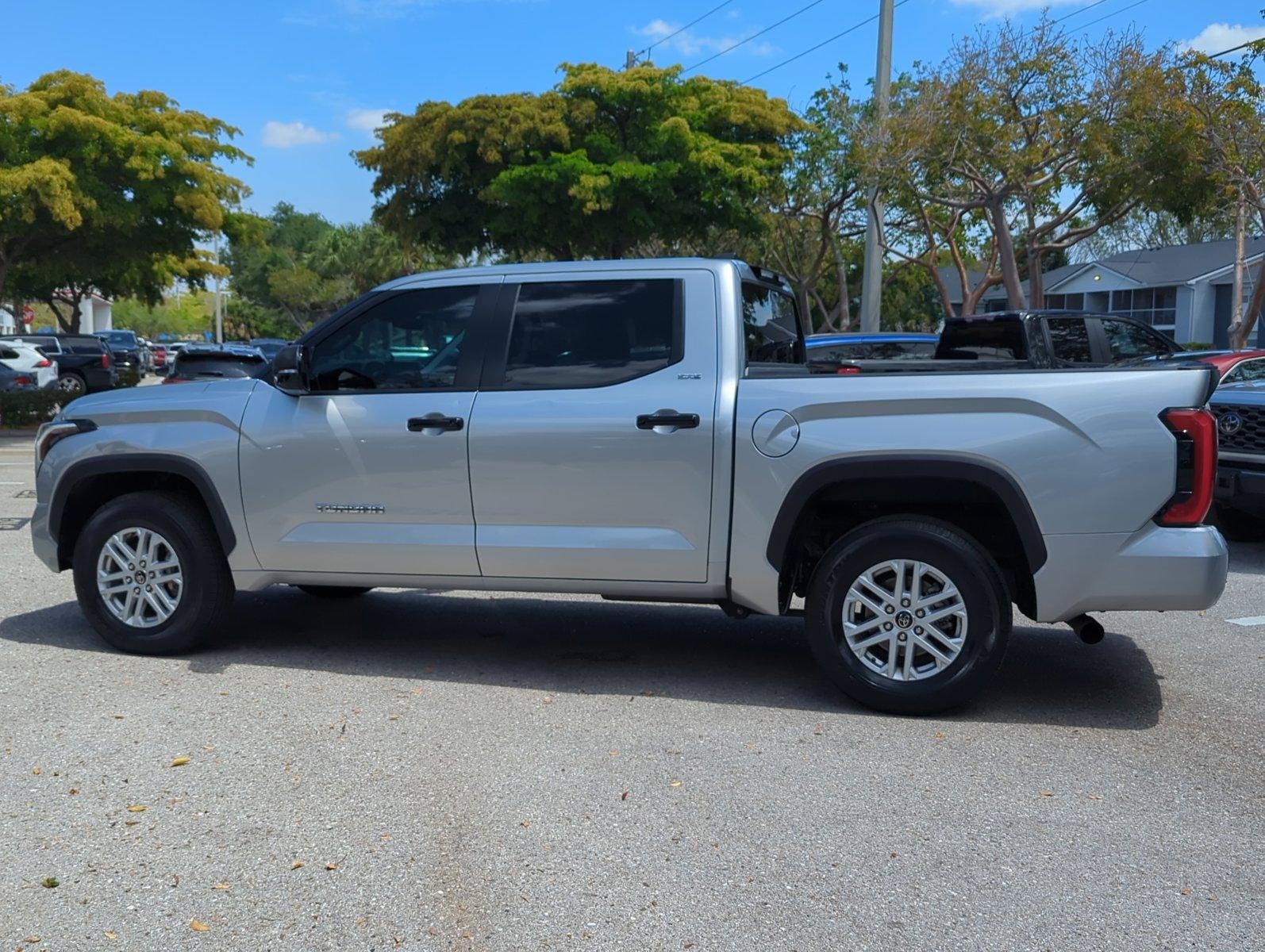 2024 Toyota Tundra 2WD 2WD SR5 CrewMax 5.5' Bed (SE)