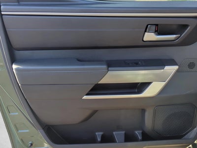 2022 Toyota Tundra 4WD 4WD SR5 CrewMax 5.5' Bed (SE)