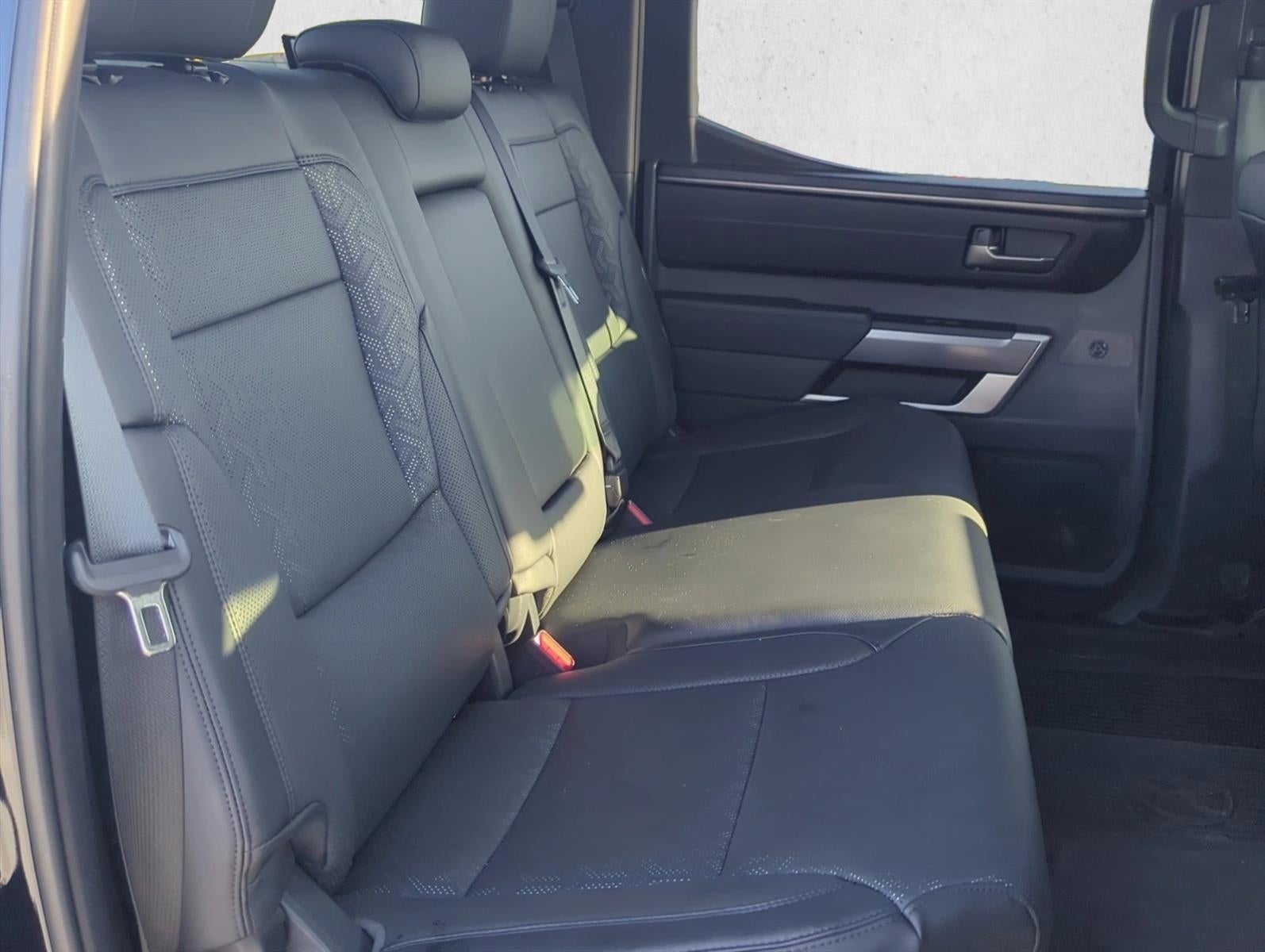 2025 Toyota Tundra 4WD 4WD SR5 CrewMax 5.5' Bed (SE)