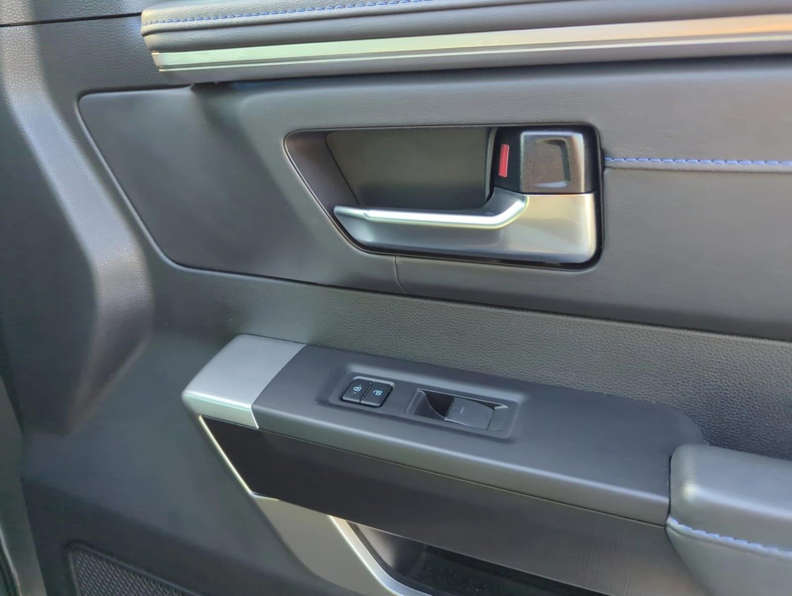 2023 Toyota Tundra 4WD 4WD Platinum CrewMax 5.5' Bed (Natl)
