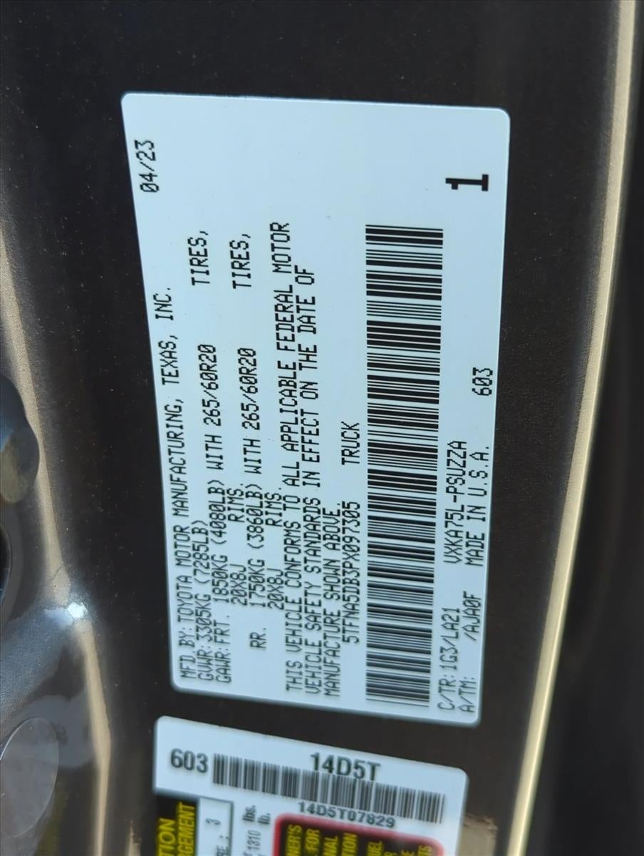 2023 Toyota Tundra 4WD 4WD Platinum CrewMax 5.5' Bed (Natl)