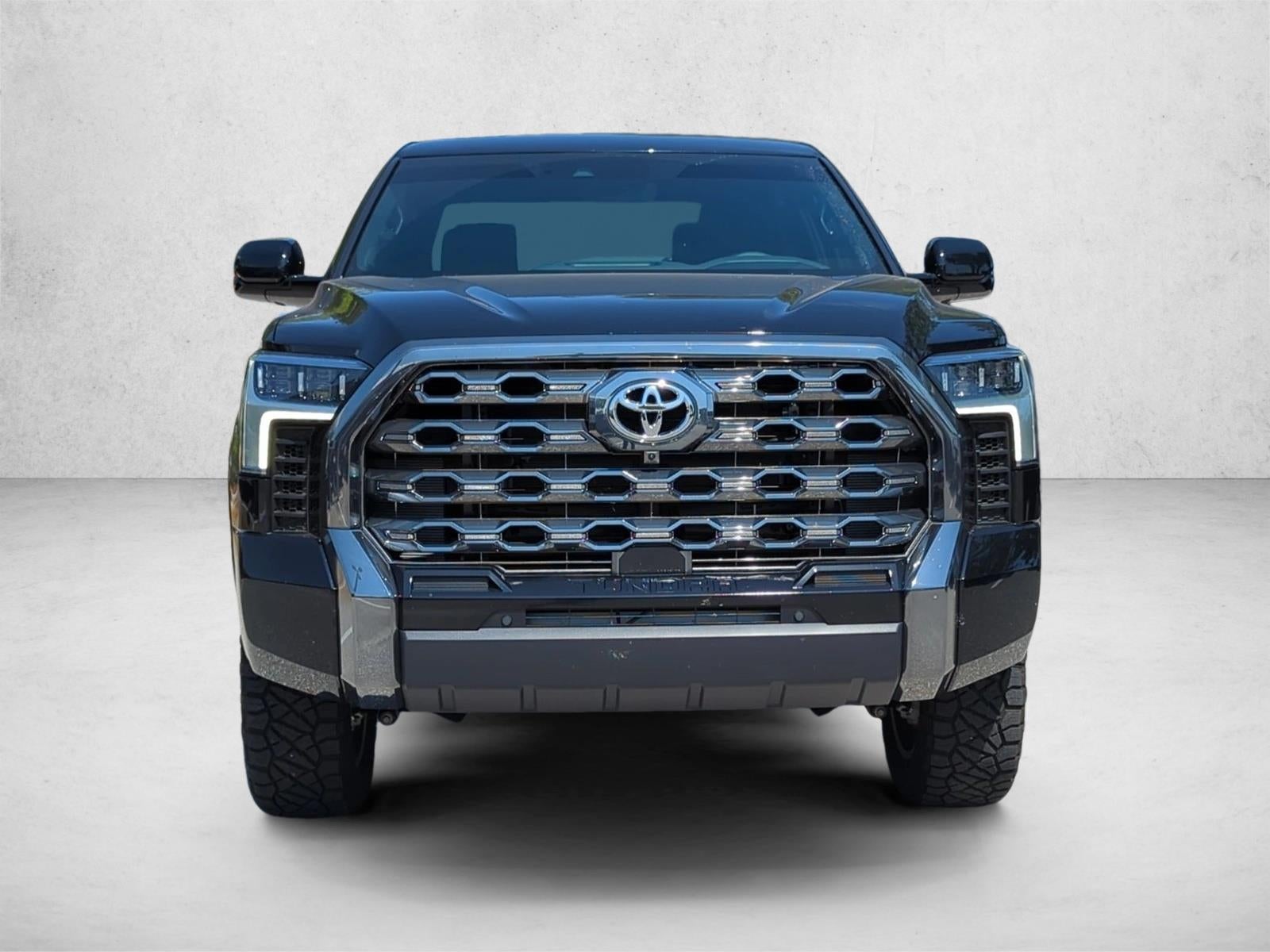 2025 Toyota Tundra 4WD 4WD Platinum CrewMax 5.5' Bed (Natl)