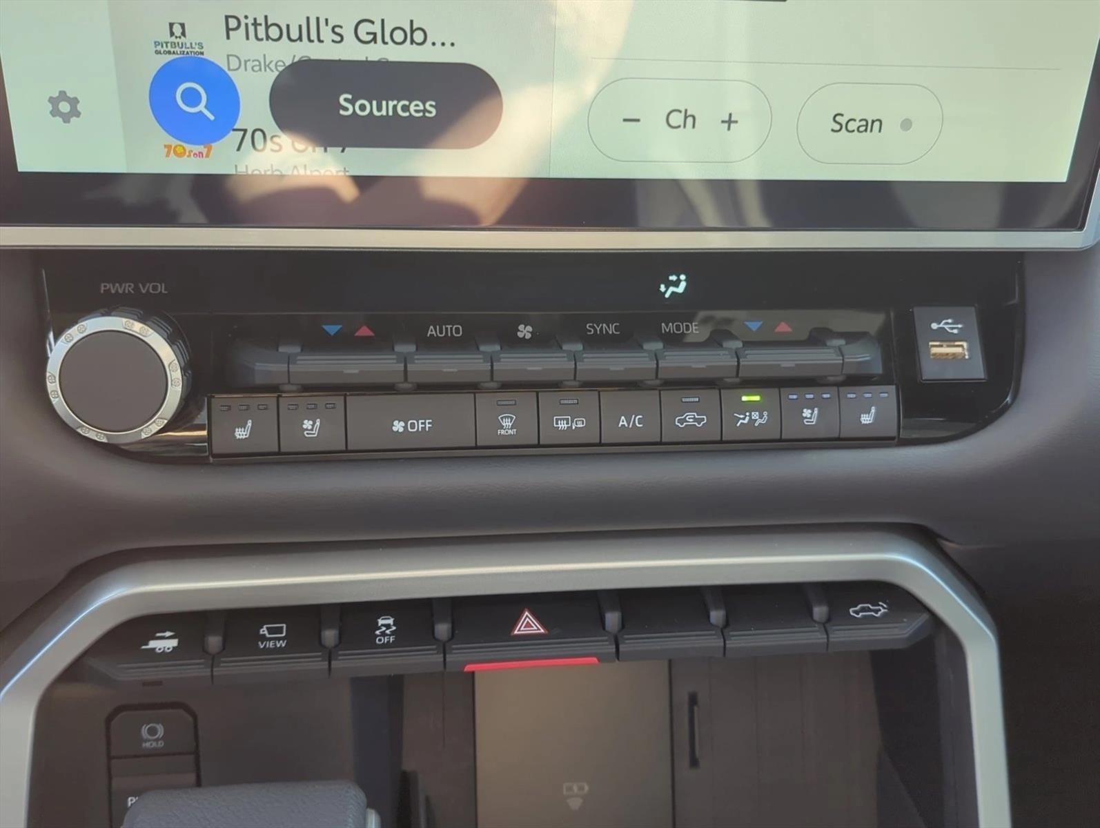 2025 Toyota Tundra 4WD 4WD Platinum Hybrid CrewMax 5.5' Bed (Natl)